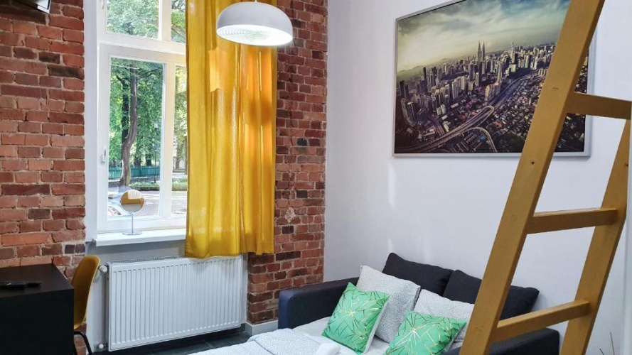 3 Bedrooms Apartment