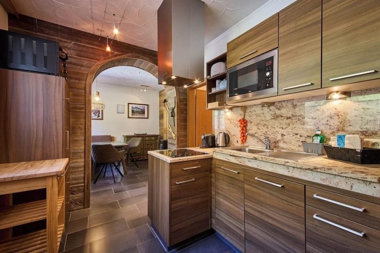 2 Bedrooms Apartment with mountain view