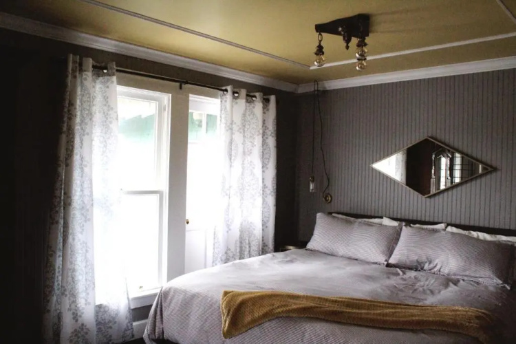 Shelburne Hotel