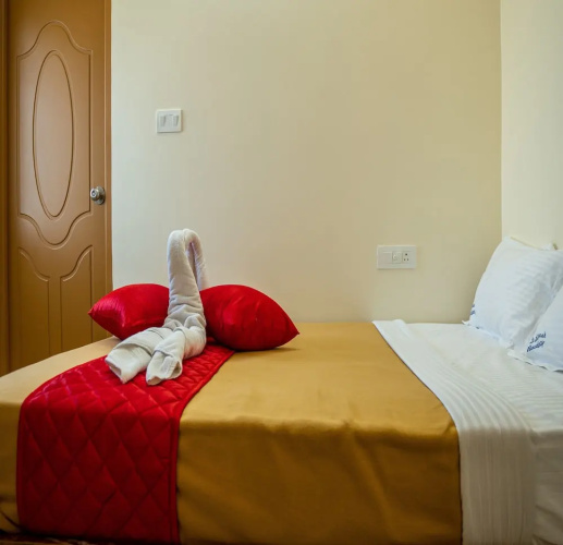 Le Suresh Residency