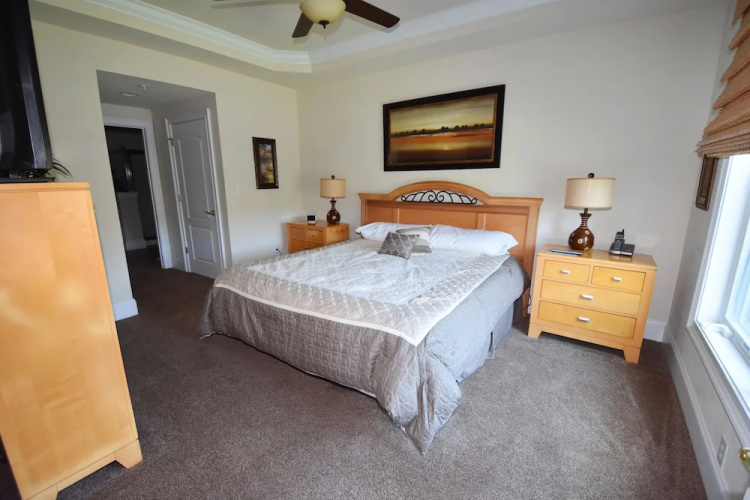214 Edgewater