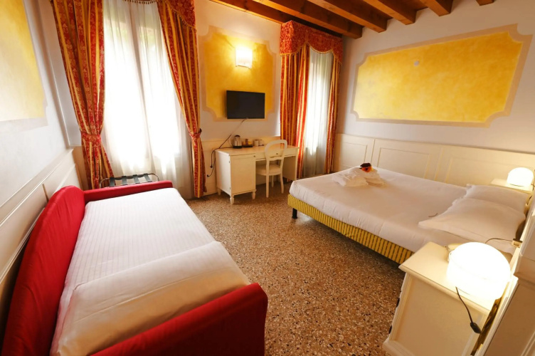 Hotel Villa Patriarca
