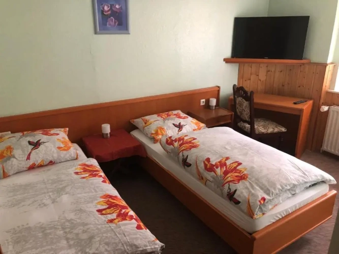 Classic Triple room