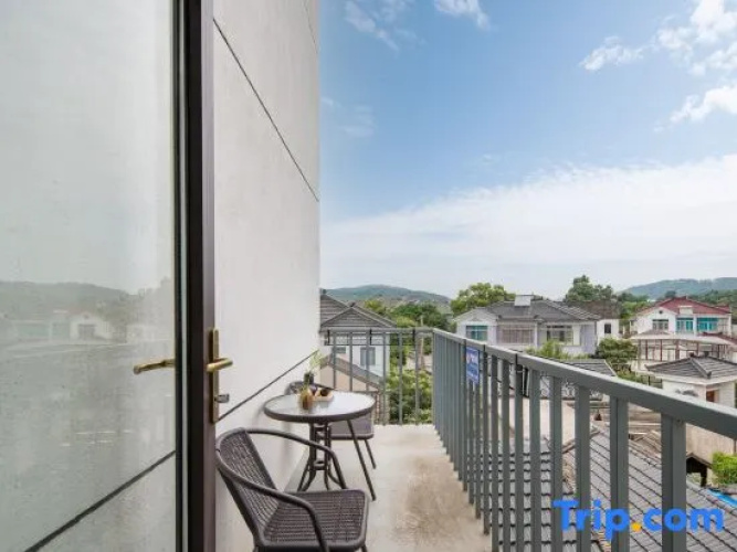 Jinglong Xiaozhu Boutique Hotel