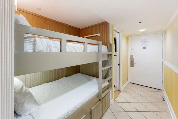 1 Bedroom Standard Double room with partial view