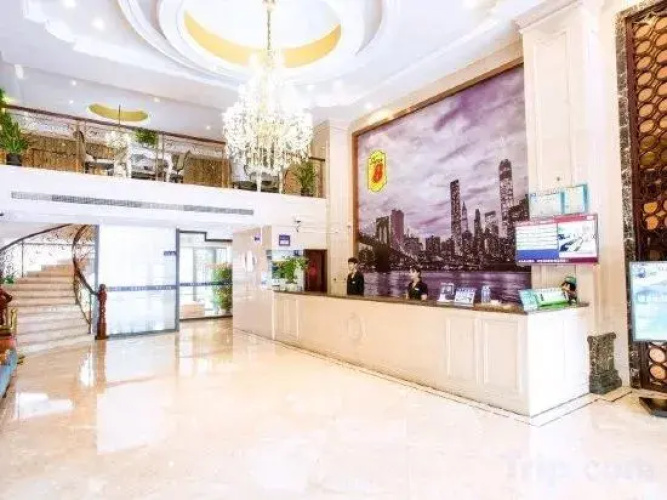 Super 8 Select Hotel