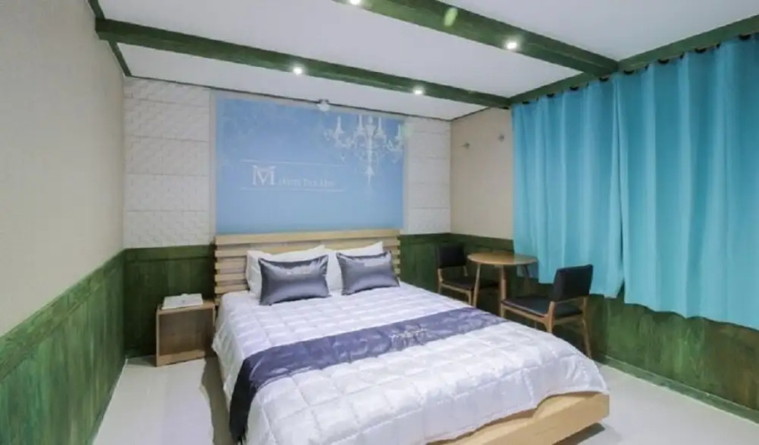 Hotel The May