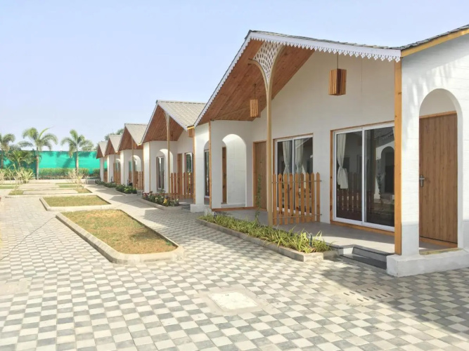 VITS Daman Devka Beach