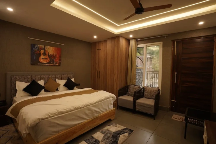 Luxury Triple room
