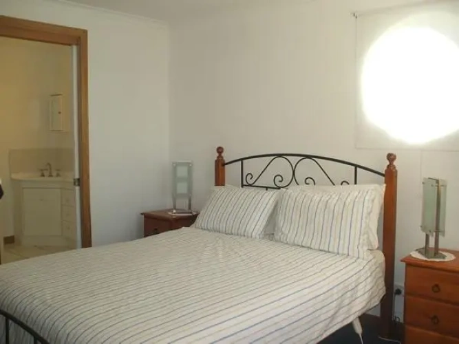 3 Bedrooms Apartment