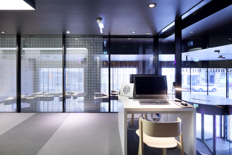 Eurostars Book Hotel photo 17