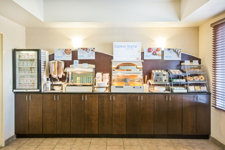 Ramada By Wyndham Prince Albert photo 12