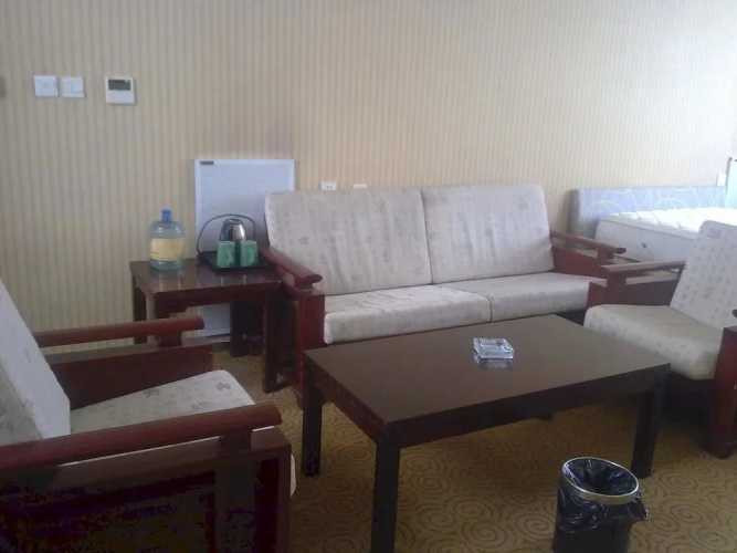 Kaiyue Hotel