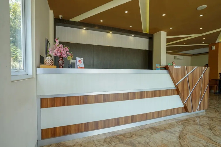 OYO 1727 Hotel 929