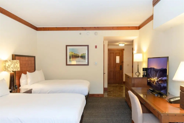 2 BR Lodge at Spruce Peak