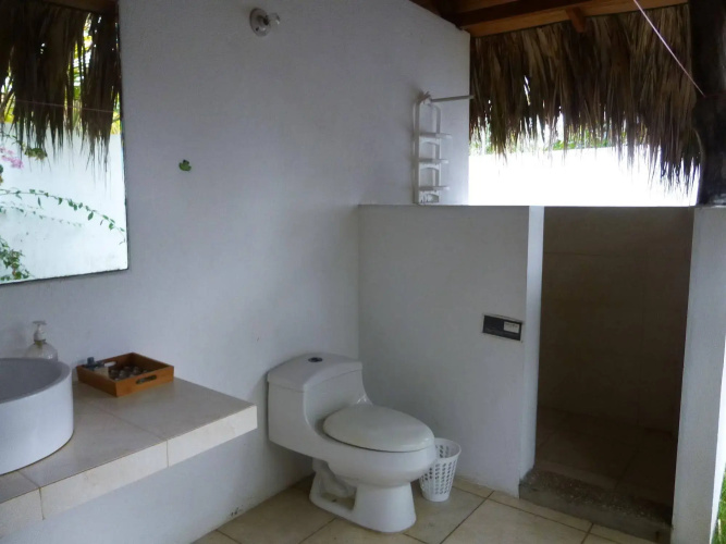 Huku Beach Hostel