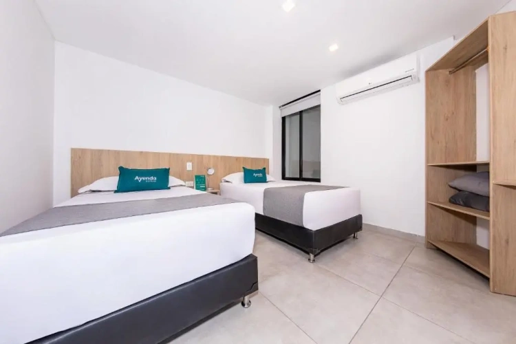 Standard Twin room