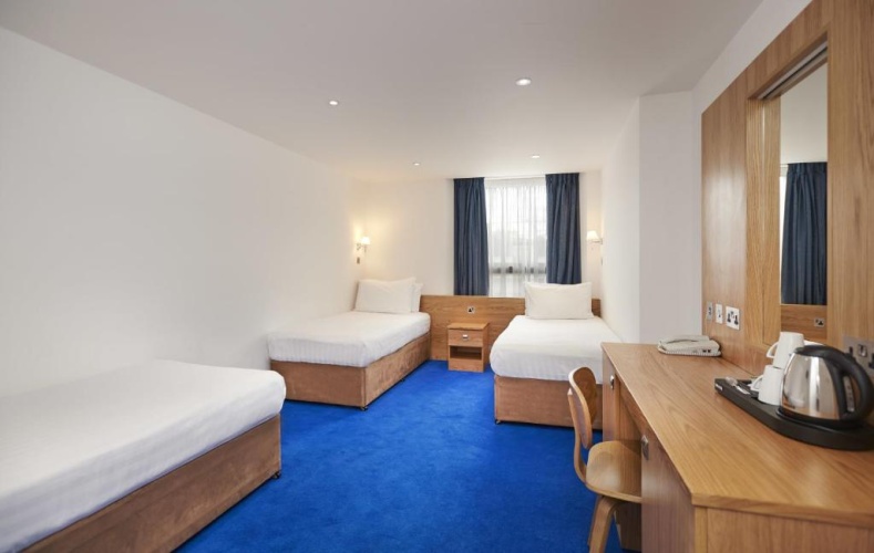 (Newly Refurbished) Triple room