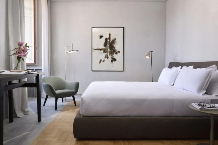 The Bank Hotel - Etruria Collection
