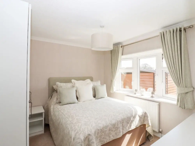 12 Bucklesham Park