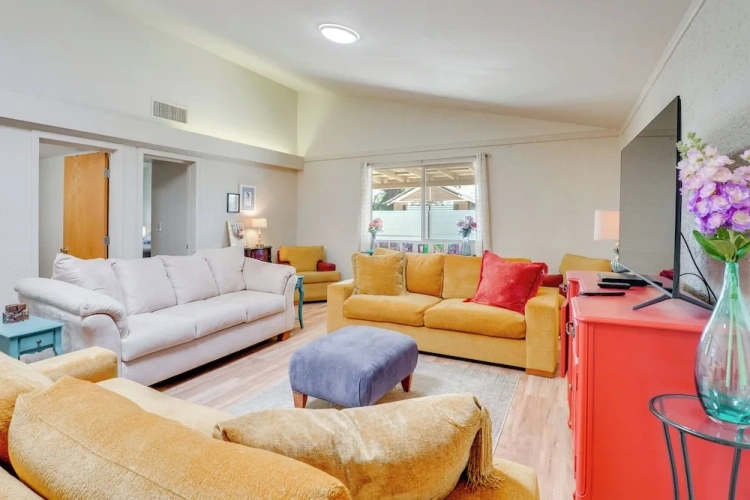 3 Bedrooms Cottage