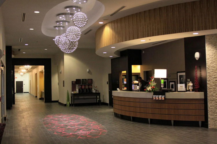 Hampton Inn & Suites Raleigh Downtown