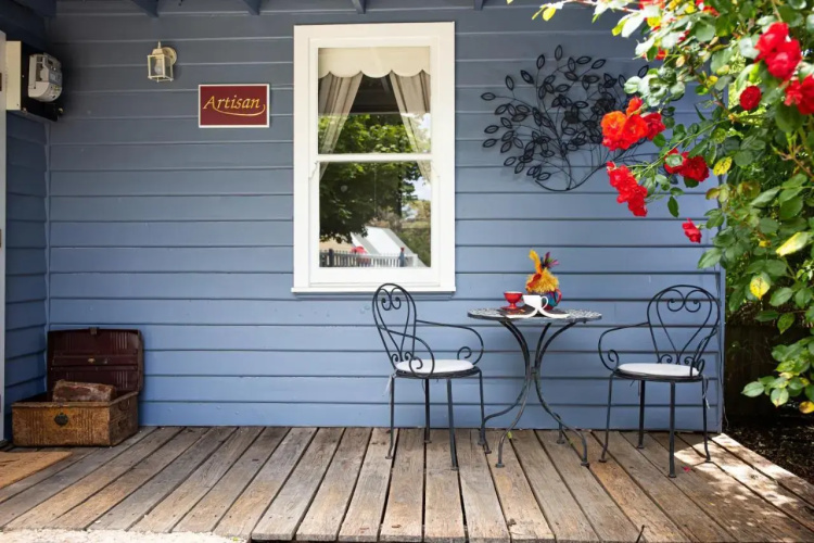 Artisan Retreat
