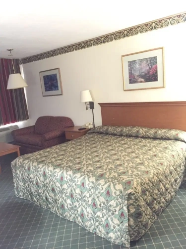 Standard Quadruple room with view