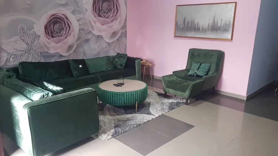Blvd Oak Apartment