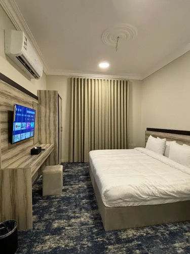 Tallaq hotel