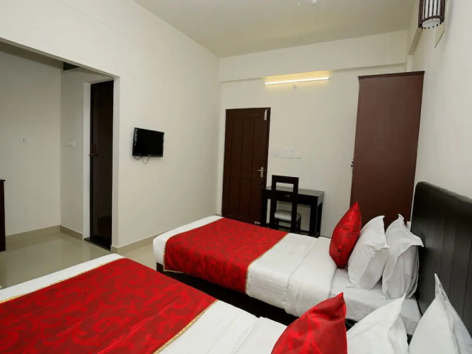 OYO 10369 Technopark Phase 3