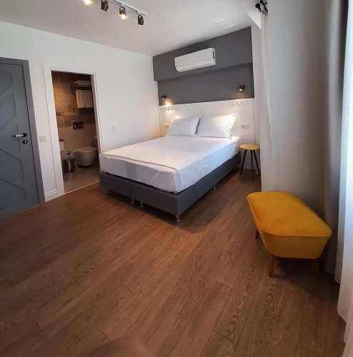 Superior Quadruple room with city view