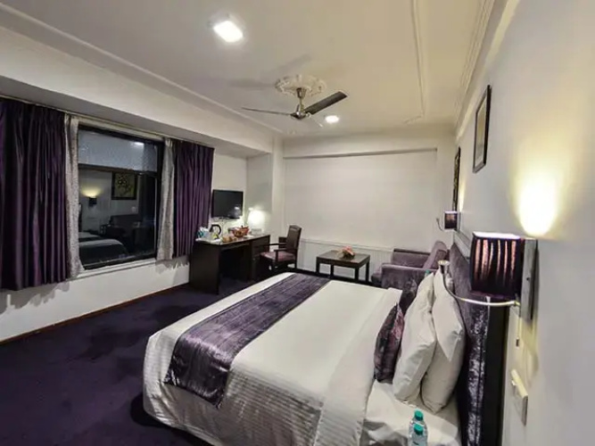 Batra Hotel & Residences