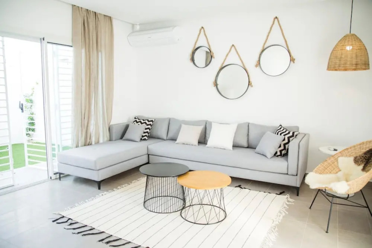 Bright apt w Breakfast 5mn From Carthage Sidibou