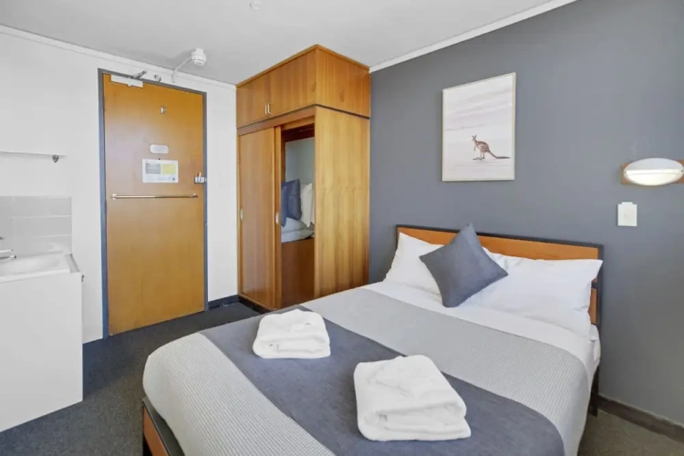 Standard Twin Family room