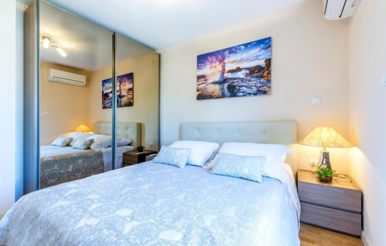 Amazing Apartment in Split With Wifi and 3 Bedrooms