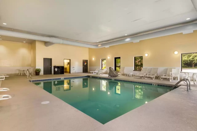 Clarion Pointe Charleston - West Ashley photo 20