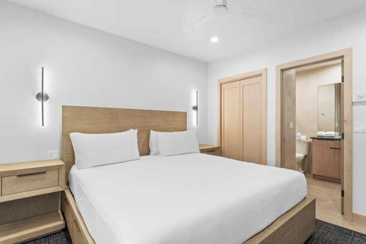 Ina's Way Townhomes, Unit B