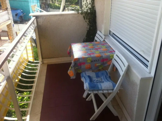 Apartment with balcony