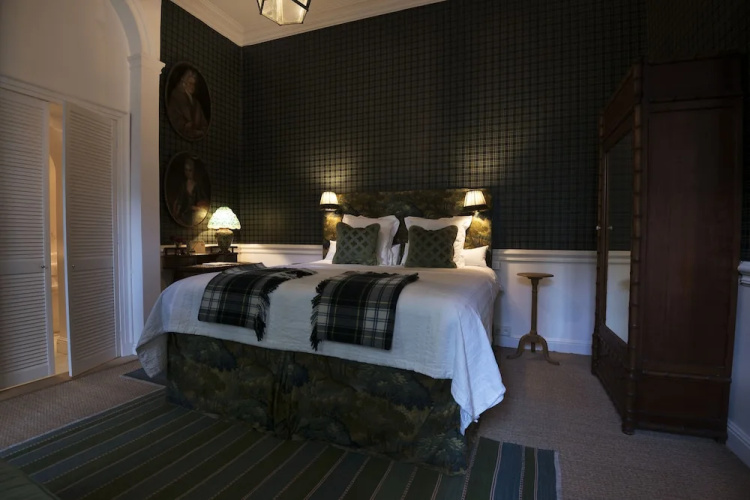 Van Cleef Guesthouse