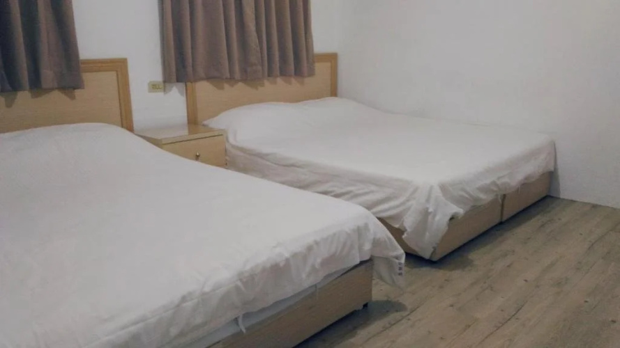 Chia Rong Hostel