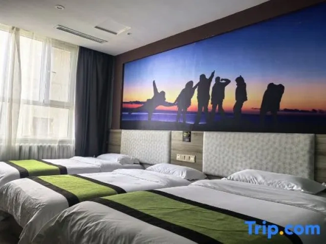Standard Triple room