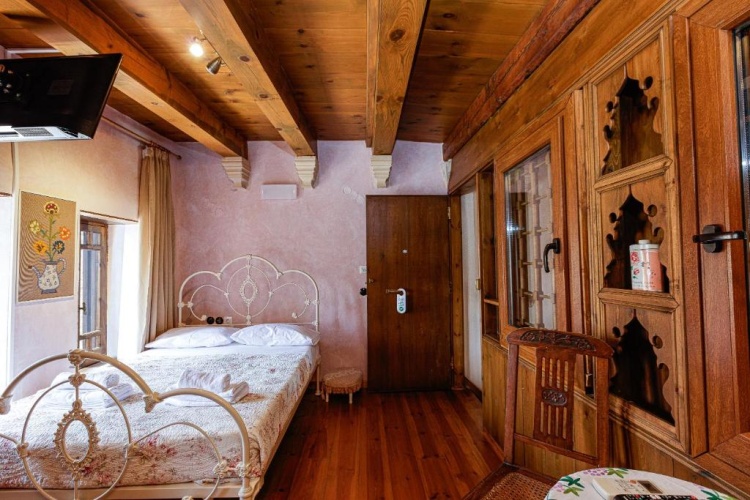 Standard room with balcony and with view