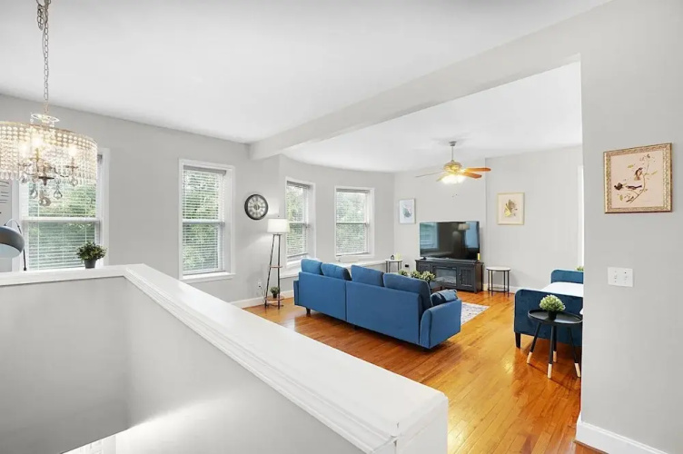 Spacious 3-Bedroom with King Bed