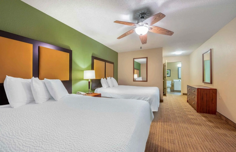 1 Bedroom Quadruple Suite