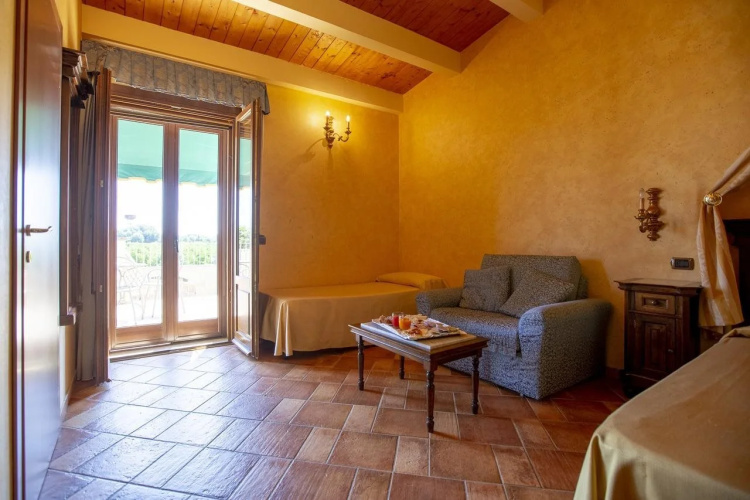 Il Podere Hotel Restaurant