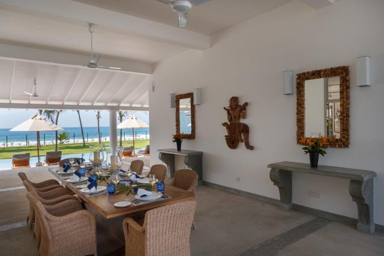 3 Bedrooms Villa