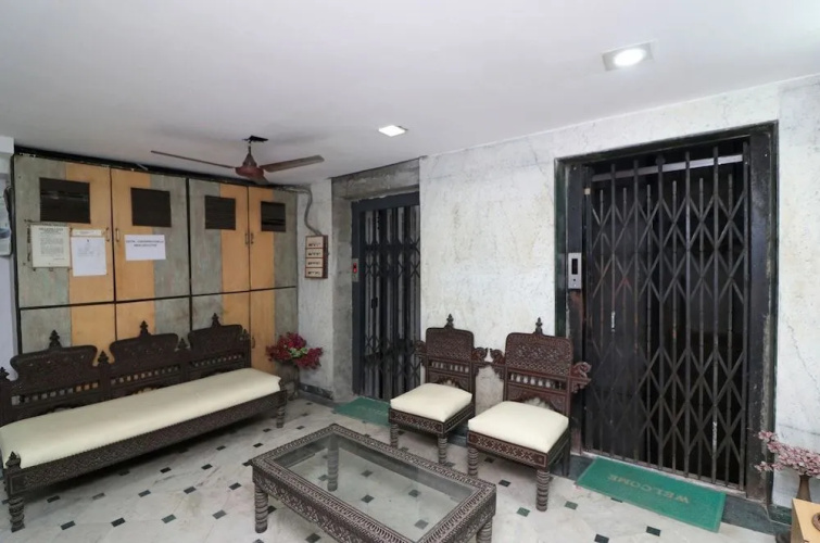 OYO Flagship 19330 Hotel Aria Executive Bara Bazar