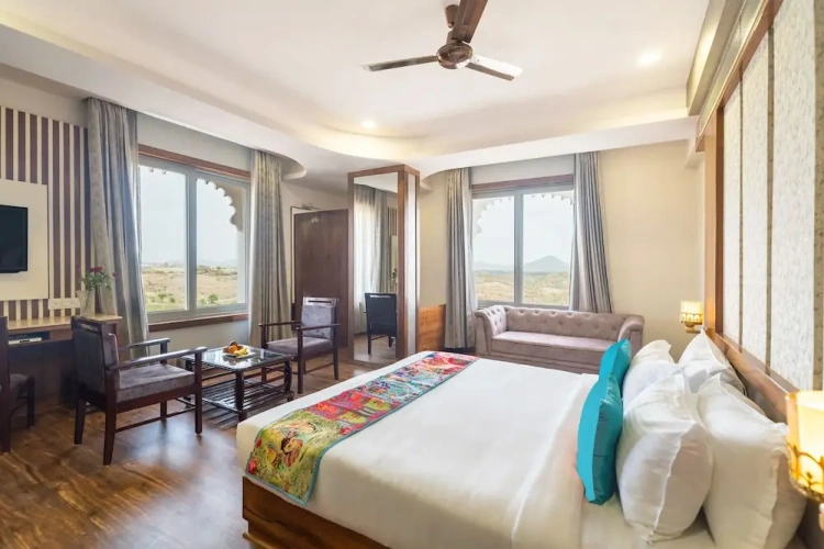 Grand room