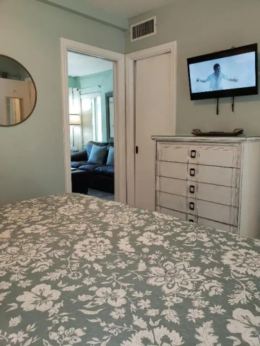 Five Palms Suite 108 - Daily - Weekly - Monthly
